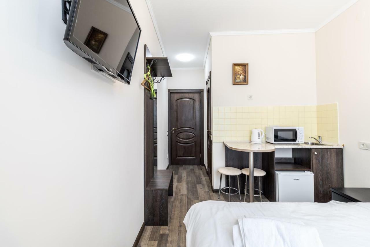 Opera House Apartment 2 Lviv Ngoại thất bức ảnh