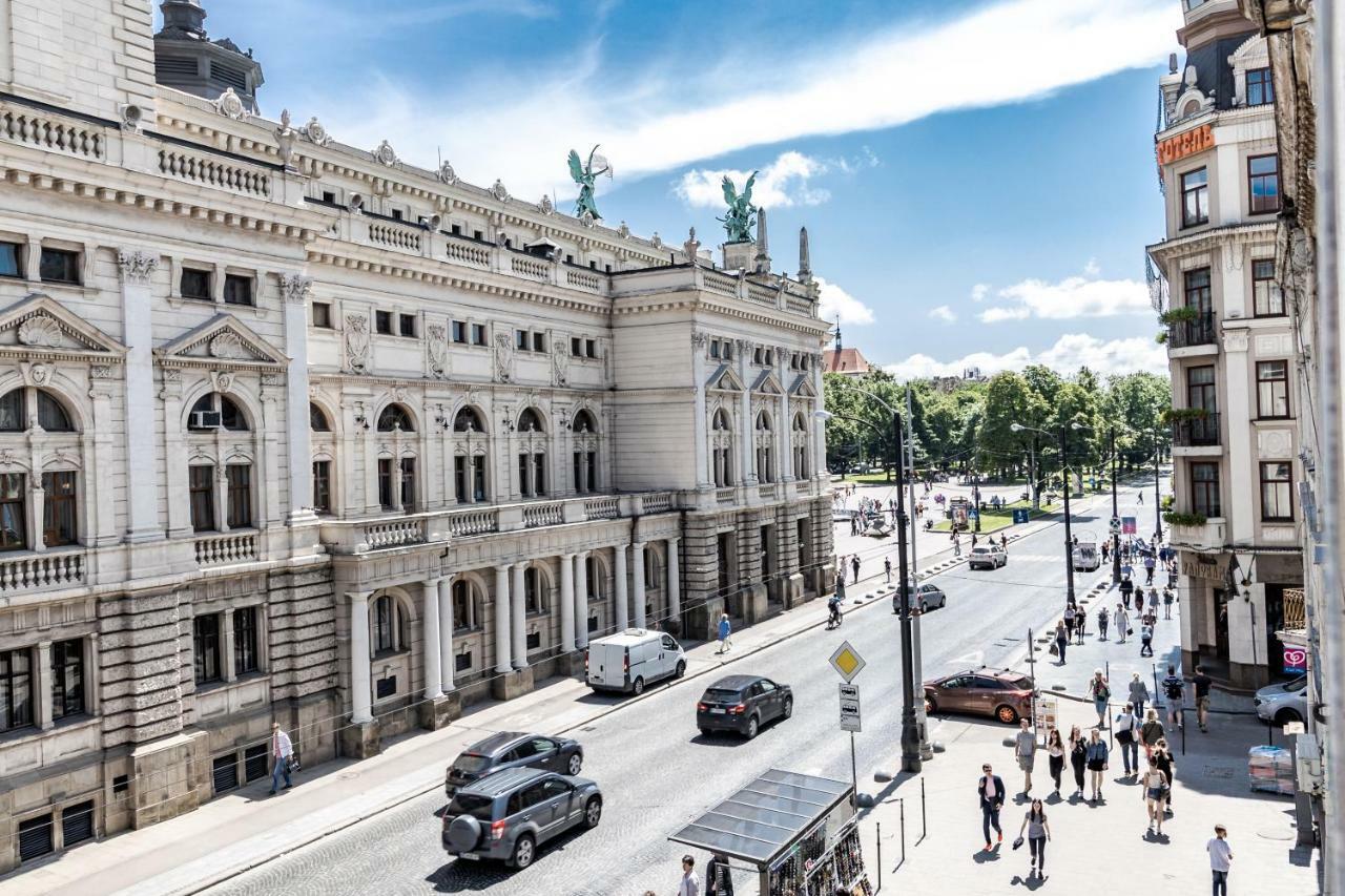 Opera House Apartment 2 Lviv Ngoại thất bức ảnh