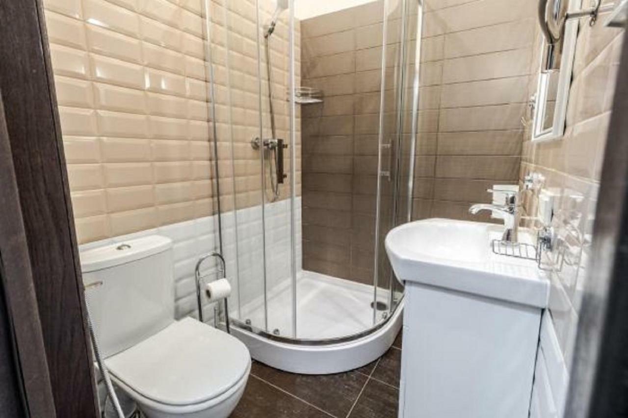 Opera House Apartment 2 Lviv Ngoại thất bức ảnh